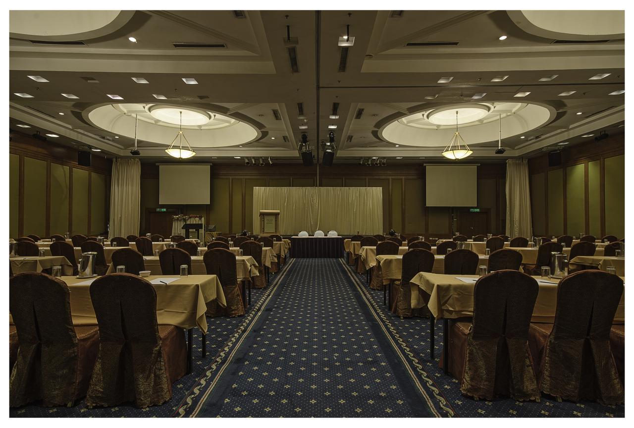 Prime City Express Hotel Клуанг Экстерьер фото